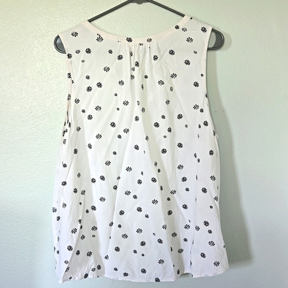 Sonoma White Tank Size XXL - Picture 2 of 7